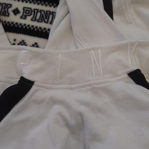 Victoria secret Pink pullover size Small - Picture 3 of 3